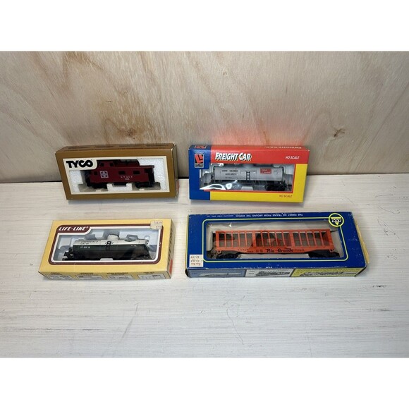 Vintage HO Scale Train Cars - Lot Of 4 - Picture 1 of 5